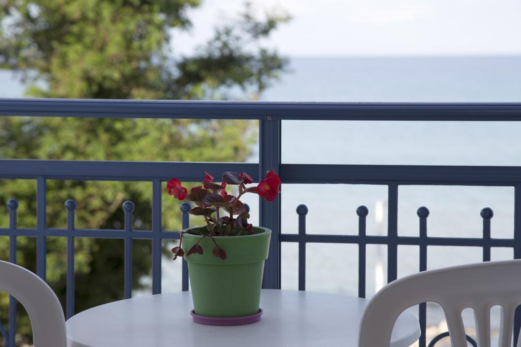 Arion Hotel Skala Potamia  Extérieur photo